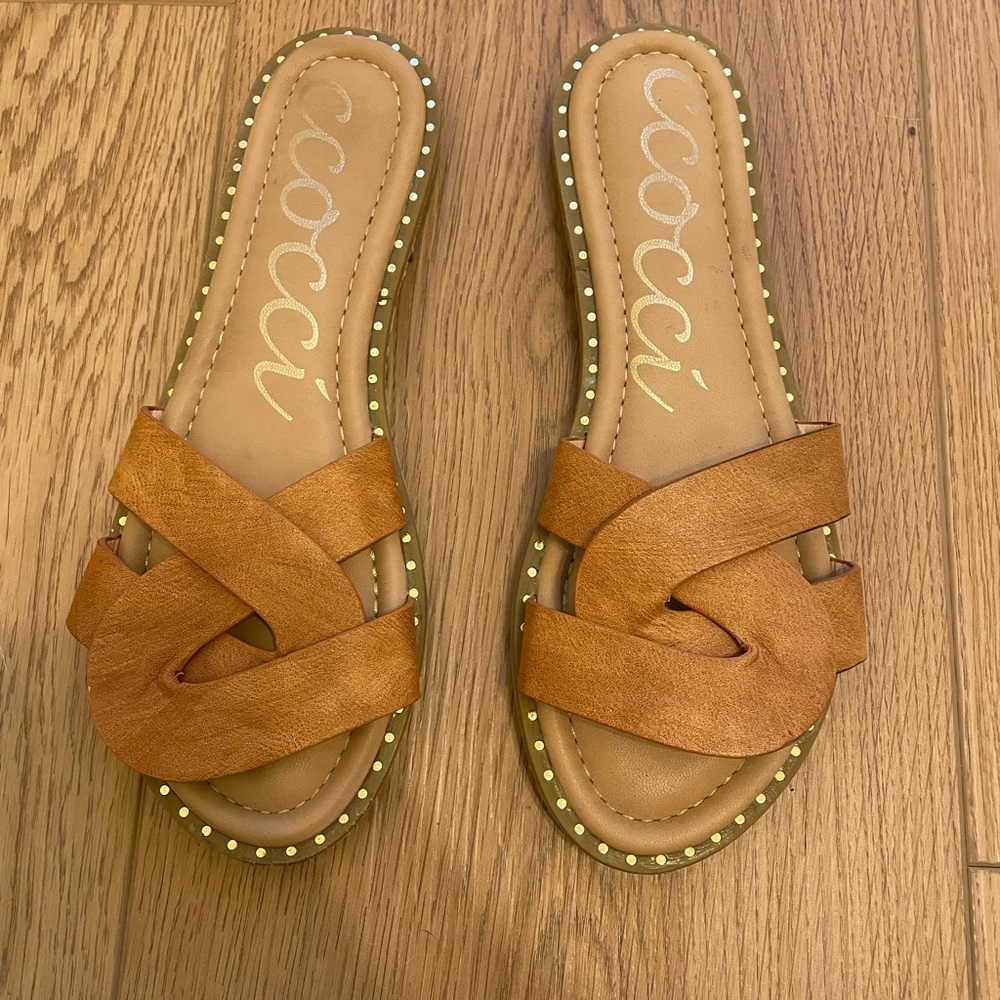 Sandals- great condition